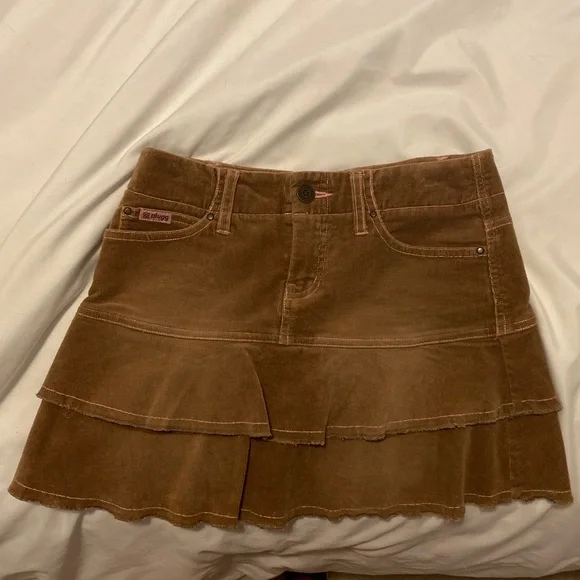 skirt - Picture 1 of 3